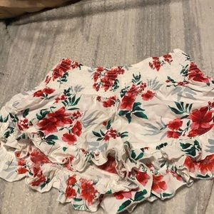 Flowy floral Hollister shorts